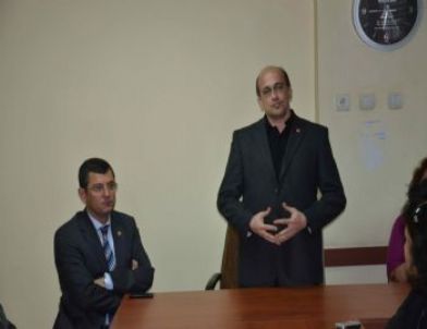 Milletvekili Özel, Çalışma Temposu İle Rekor Kırdı