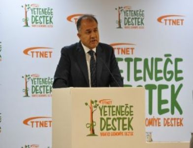 Ttnet, Gençleri Dijital İçerikli Eğitimle Yönlendiriyor