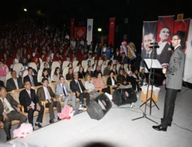 Erzincan’da Bedirhan Gökçe Rüzgarı