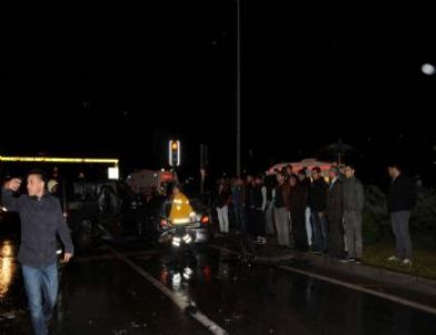 İzmir’de Zincirleme Trafik Kazası: 8 Yaralı