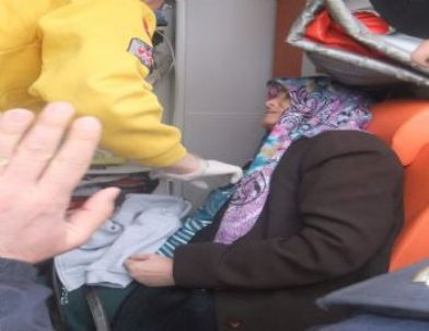 Kütahya'da Trafik Kazası: 3 Yaralı