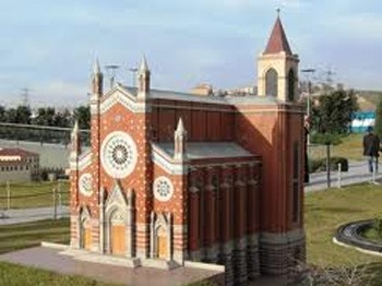 Saint Antoine Kilisesi'ne 1 Milyon TL Vergi Çıktı