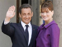 Sarkozy'nin Rakibi Carla Hayranı Çıktı