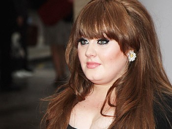 Adele, İngiltere'nin En Zengin Genç Sanatçısı Oldu