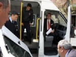HÜSEYIN KAYAPALı - Erol Evcil Adliyeden Ayrılırken Bindiği Minibüsün Kapısı Koptu