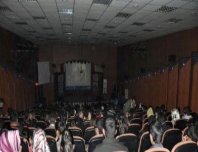 İranlı İllizyonist Aref Ghafouri, Ağrı'da Büyük İlgi Gördü