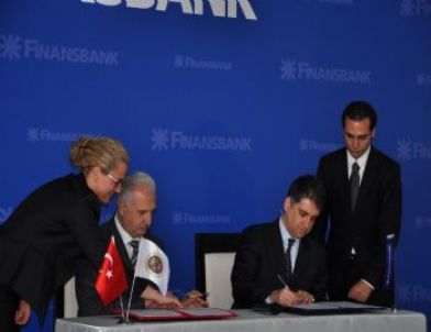 Açık Öğretim Fakültesi İle Finansbank Arasında ’önlisans Programı İşbirliği Protokolü’ İmzalandı