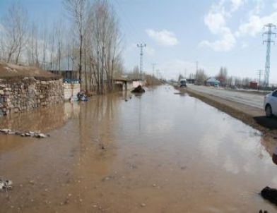 Ağrı'nın Patnos İlçesi Sular Altında