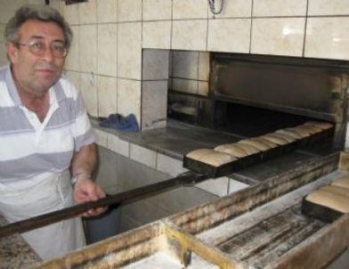 Eşine Yaptığı Ekmek Beğenildi, Şimdi Yetiştirmekte Güçlük Çekiyor