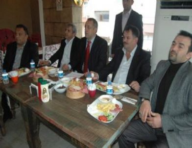 Apek Yönetim Kurulu Adayından Basın Toplantısı