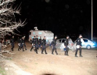 Hatay'a Gitmek İsteyen Tkp'lilere İzin Verilmedi