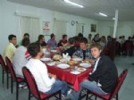 SARAYCıK - Çan Termiksporlu Futbolculara Yemek