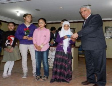 Derik’te Kutlu Doğum Coşkusu