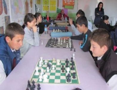 Hisarcık’ta 23 Nisan Satranç Turnuvası