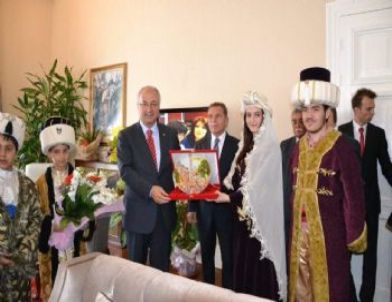 Kültür Turizm Müdürü Karaköse'den Vali Daşöz'e Ziyaret