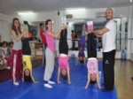 HUYSUZ VIRJIN - Kuşadası’nda Cimnastik Kursu