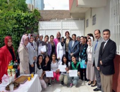 Nusaybin Çatom'da 17 Kadına Bilgisayar Sertifikası Verildi