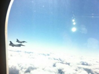 Cumhurbaşkanı Abdullah Gül'ü Savaş Uçakları Karşıladı