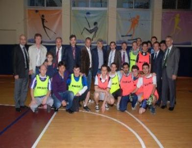 Ufukta Futbol Şöleni Açılış Töreni İle Başladı