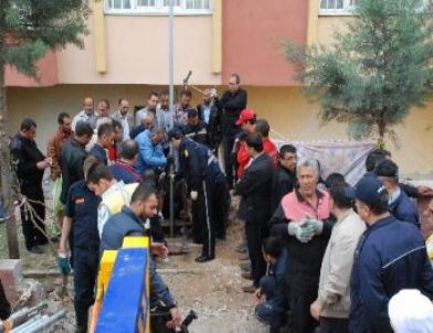 72 Metrelik Su Kuyusuna Düşen Çocuk Hayatını Kaybetti