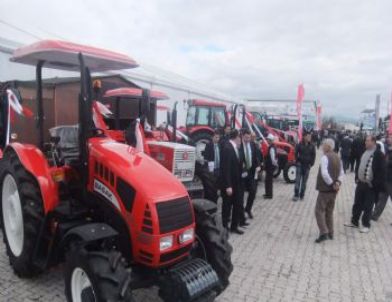 4. Kütahya Tarım, Hayvancılık, Seracılık ve Süt Endüstrisi Fuarı Ziyarete Açıldı