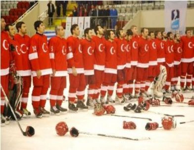 Buz Hokeyi Dünya Şampiyonasında Türkiye - İrlanda’yı 5-3 Yendi
