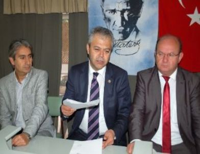 Milletvekili Develi: Gazetecilerin Özlük Hakları İade Edilsin