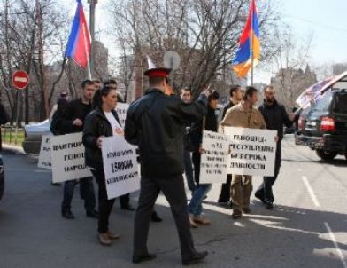 Moskova’daki Ermeniler, Türkiye Büyükelçiliği Önünde Gösteri Yapacak