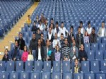 Vanlı Depremzedeler Fenerbahçe Stadı'nı Gezdi