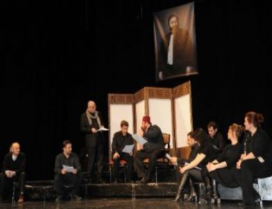 Ahmet Vefik Paşa Tiyatro İle Anıldı