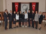 MEHMET UÇAR - GKV'liler Münazarada Türkiye Birinciliğinde Son Dönemeçte