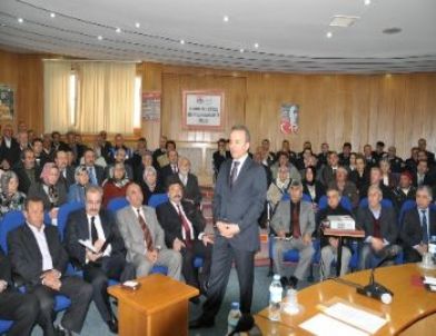 Valilik Kamu Kurumları Konusunda Halkı Bilgilendirdi