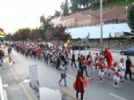 NUH ÇIMENTO - Kocaeli'de 41 Ülkeden Bin Çocuğun Katıldığı 23 Nisan Etkinlikleri Başladı