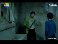 Suskunlarda Çalan Ahmet Kaya Şarkısı Yine Yürekleri Dağladı