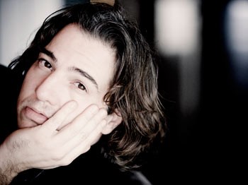 'Yolda Başıma Birşey Gelir' Korkusundan Taşınıyor