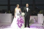 Ata Demirer Özge Borak çiftinin Nikahından ilk fotoğraflar
‎