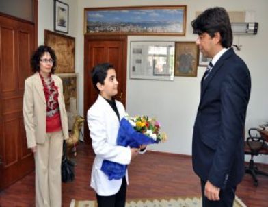 Foça'nın Küçük Başkanı, Oyun Parkı Talimatı Verdi