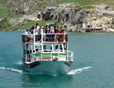 Polisler Rumkale'de Moral Buldu