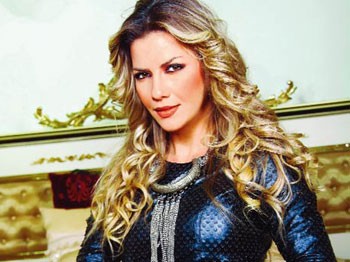 Ivana'ya 'Sert' Taş!