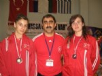 Badmintoncular Bulgaristan’da İkili Kampma Gitti