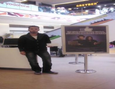 Erzurum AVM Müşterilerine Sürpriz Yapmaya Devam Ediyor