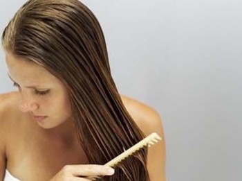 Saç Dökülmesi Hastalık Belirtisi Olabilir