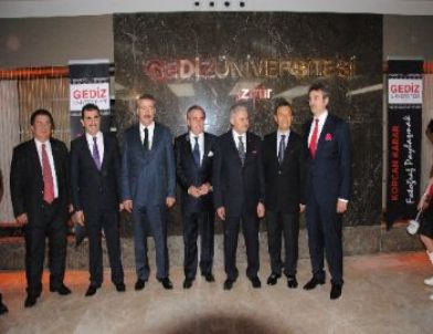 Bakan Yıldırım: Demokrasinin Başına Gelenlerin Hesabı Soruluyor