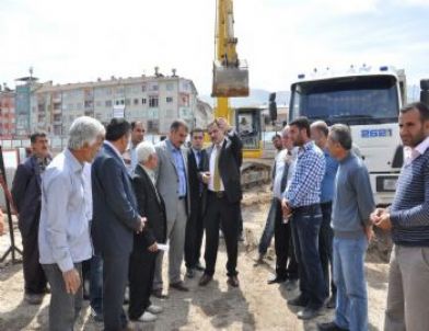 Malatya Belediye Başkanı Ahmet Çakır, Kapalı Otopark İnşaatında İnceleme Yaptı
