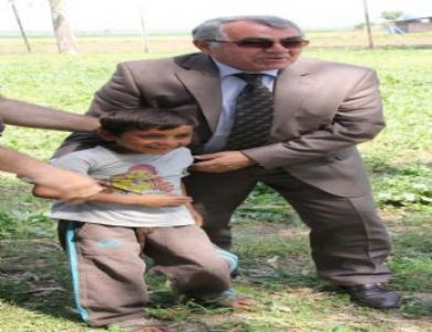 Vali Yardımcısı Hayatında İlk Kez 'Kutu Kutu Pense' Oyunu Oynadı