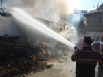 Kastamonu'da Çıkan Yangında 3 Ev Kül Oldu