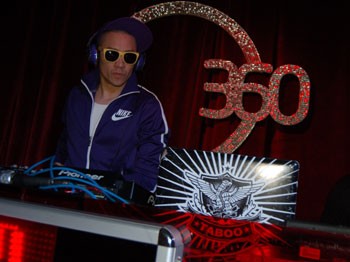 Taboo, Dediğini Yaptı, İstanbul'u Salladı!