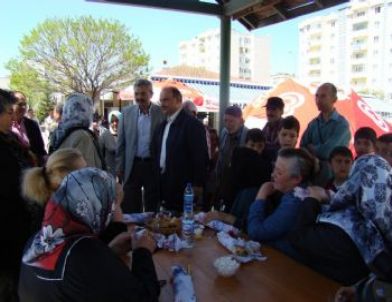 Başkan Bekir Yıldız Florya’da Emeklilerle Buluştu