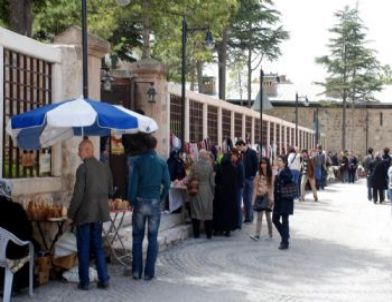 Eskişehir'e Gelen Yerli Yabancı Turistler Hediyelik Eşya Almak İçin Odunpazarı'na Uğruyorlar