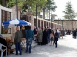 SORKUN - Eskişehir'e Gelen Yerli Yabancı Turistler Hediyelik Eşya Almak İçin Odunpazarı'na Uğruyorlar